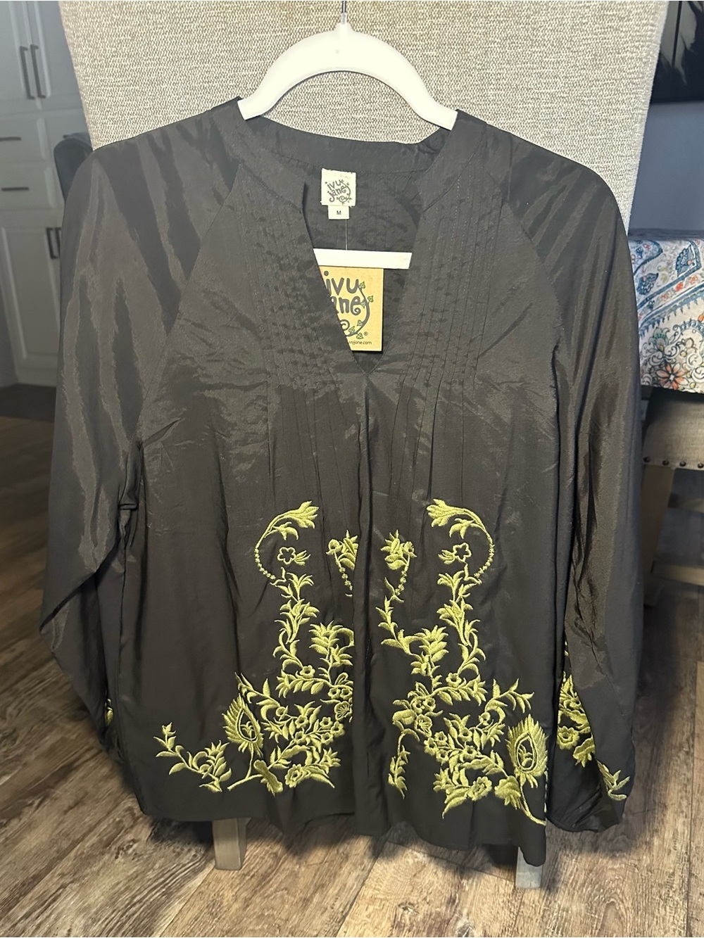 Ivy Jane Women's Poet Top Medium Black Embroidered Peasant Festival Boho